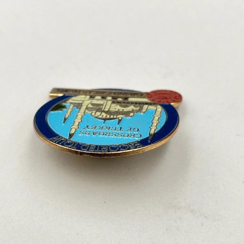 Grand Circle Travel Escorted Tour Gold-Tone Crossroads of Turkey‎ Lapel Pin Y2K